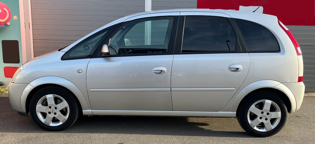 Opel Meriva 83.000 km 3.400 &euro; Düsseldorf 40476