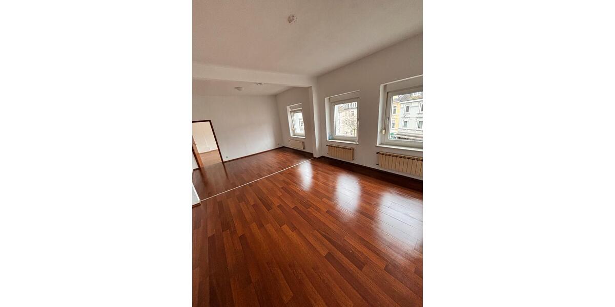 Etagenwohnung Wuppertal Gemarkung Vohwinkel - 3 Zimmer, 87 m&sup2;, 174.000&euro; | Angebot:26990912
