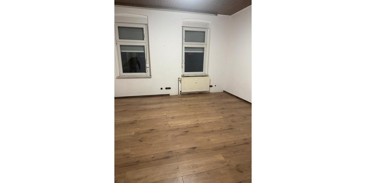 Erdgeschoßwohnung Essen Stadtbezirk VI - 2 Zimmer, 40 m&sup2;, 400&euro; | Angebot:25995538