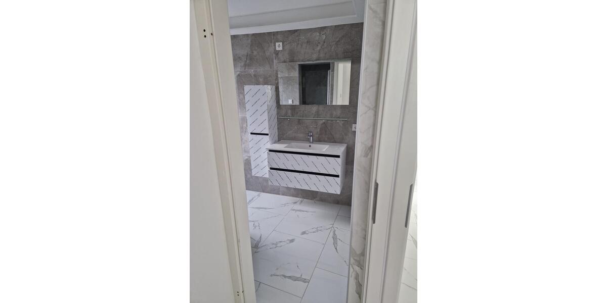 Dachgeschoßwohnung Remscheid Lüttringhausen - 3 Zimmer, 85 m&sup2;, 800&euro; | Angebot:25484253