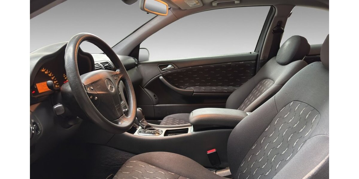 Mercedes-Benz C 220 CDI Pano SHZ Autom Klima 160.567 km 1.600 &euro; Wuppertal 42327