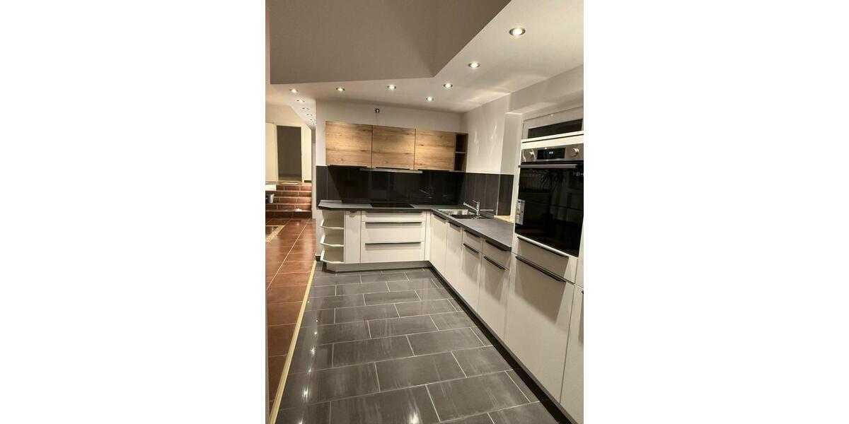 Etagenwohnung Wuppertal - 2 Zimmer, 76 m&sup2;, 760&euro; | Angebot:25720441