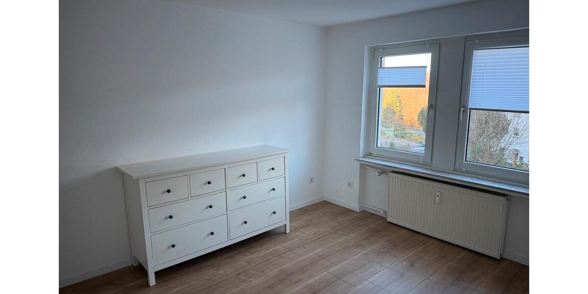 Etagenwohnung Wuppertal Gemarkung Vohwinkel - 1.5 Zimmer, 50 m&sup2;, 700&euro; | Angebot:26250716