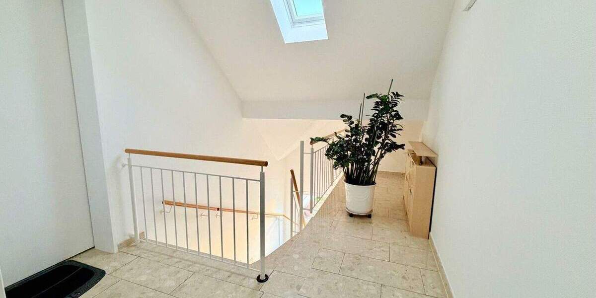 Etagenwohnung Hilden Kalstert - 3 Zimmer, 94 m&sup2;, 369.000&euro; | Angebot:25820512