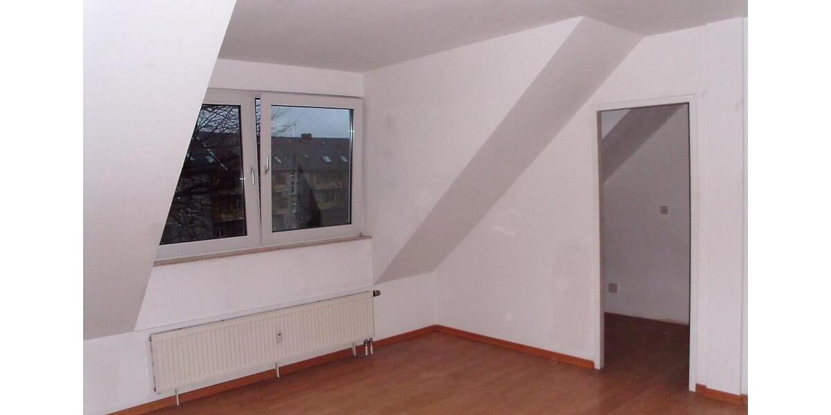 Dachgeschoßwohnung Düsseldorf Stadtbezirk 9 - 2 Zimmer, 38 m&sup2;, 139.000&euro; | Angebot:25899904