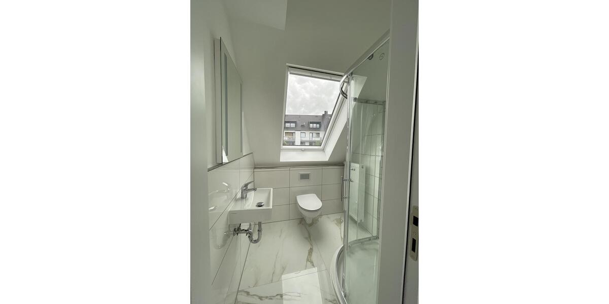 Maisonettenwohnung Düsseldorf Stadtbezirk 8 - 5 Zimmer, 95 m&sup2;, 2.800&euro; | Angebot:24600357