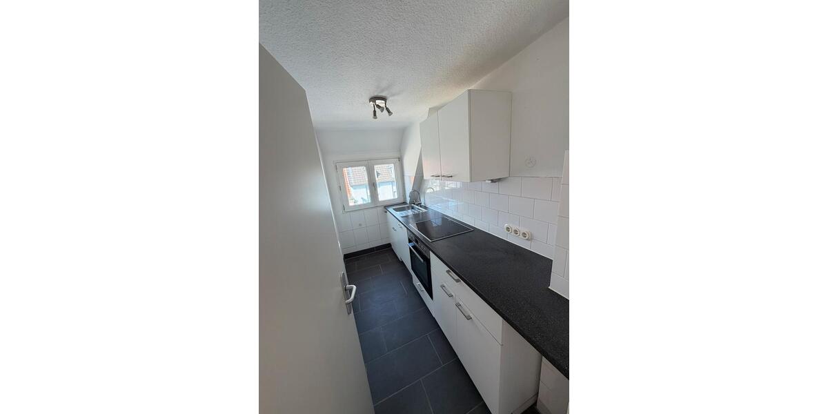 Dachgeschoßwohnung Remscheid - 2.5 Zimmer, 55 m&sup2;, 608&euro; | Angebot:26521339