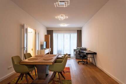 Wohnung Düsseldorf Altstadt - 2 Zimmer, 84 m&sup2;, 2.500&euro; | Angebot:26665203
