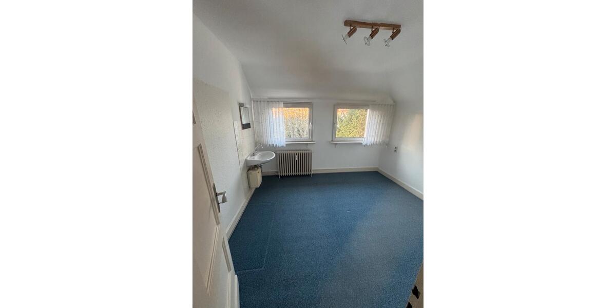 Dachgeschoßwohnung Gevelsberg - 2.5 Zimmer, 77 m&sup2;, 770&euro; | Angebot:25843790