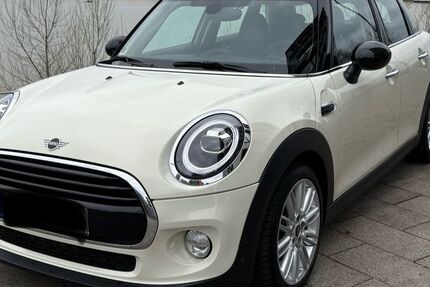 Mini Cooper 25.500 km 18.900 &euro; Düsseldorf 40223