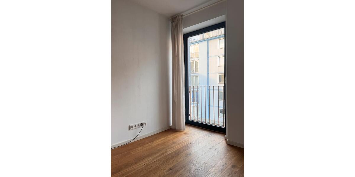 Etagenwohnung Düsseldorf Stadtmitte - 1 Zimmer, 28 m&sup2;, 800&euro; | Angebot:26604519