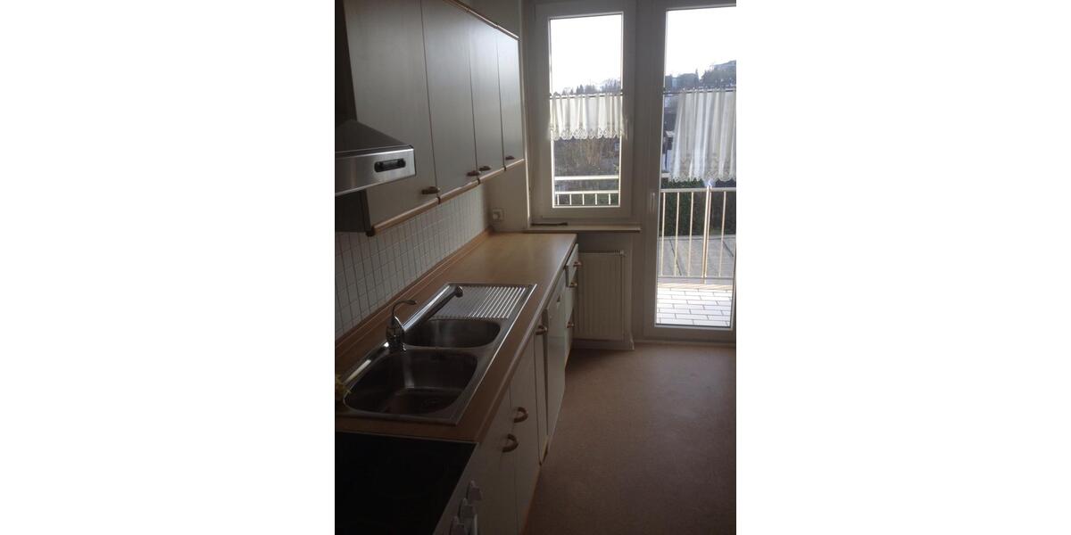 Etagenwohnung Remscheid Lüttringhausen - 4.5 Zimmer, 105 m&sup2;, 800&euro; | Angebot:25993003