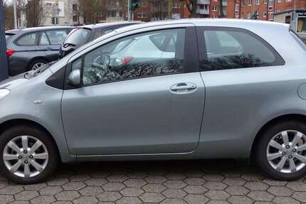 Toyota Yaris 150.000 km 2.999 &euro; Herne 44653