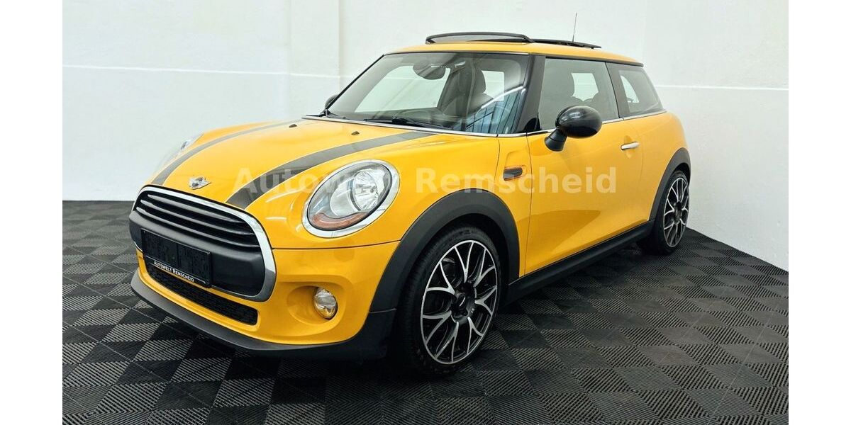 Mini ONE 155.600 km 8.999 &euro; Remscheid 42859