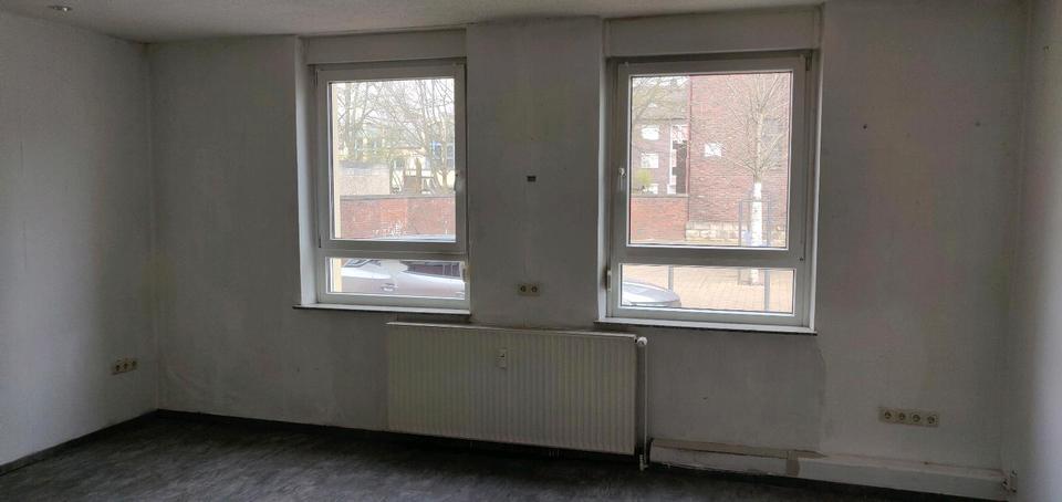 Erdgeschoßwohnung Bochum Bochum-Mitte - 4 Zimmer, 85 m&sup2;, 1.000&euro; | Angebot:25269444