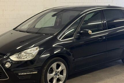 Ford S-Max 214.900 km 5.900 &euro; Düsseldorf 40468