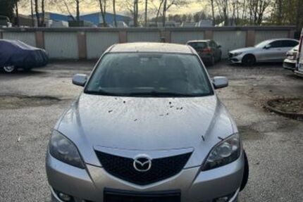 Mazda 3 136.000 km 2.600 &euro; Essen 45144