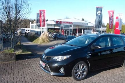 Toyota Auris 42.480 km 13.900 &euro; Ratingen 40882
