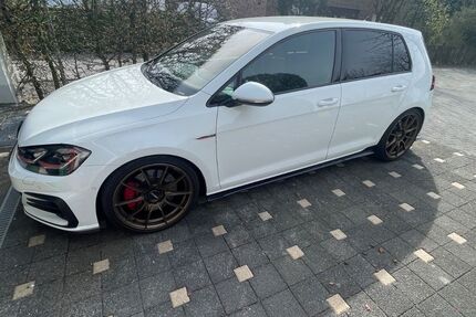 VW Golf 131.577 km 20.900 &euro; Burscheid 51399