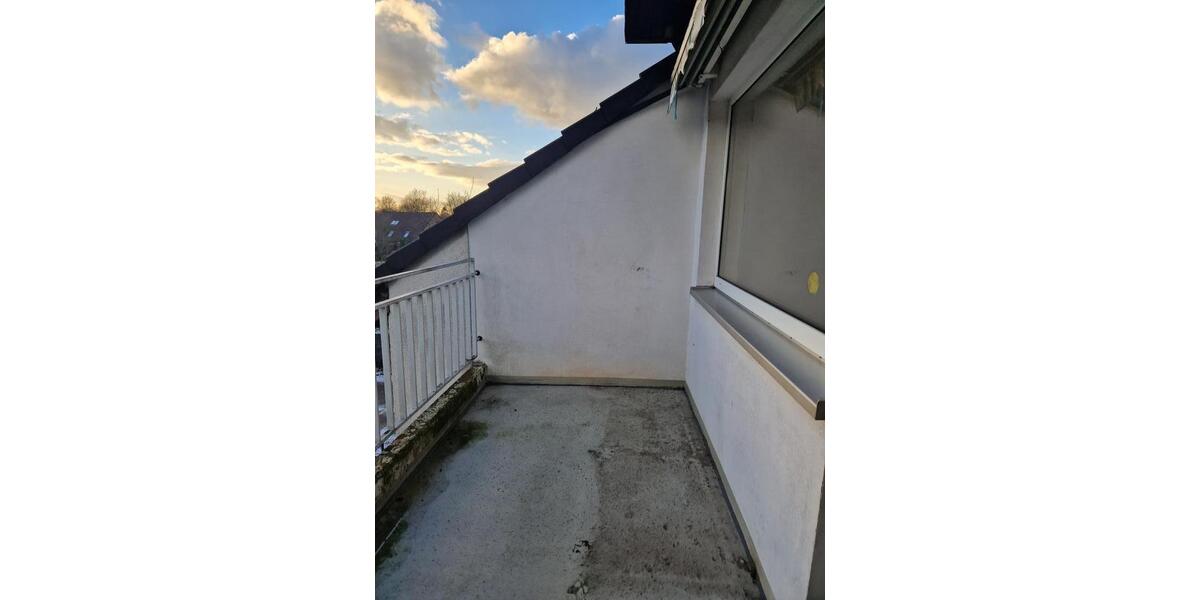 Dachgeschoßwohnung Gelsenkirchen Gelsenkirchen-Mitte - 2.5 Zimmer, 65 m&sup2;, 394&euro; | Angebot:25175723