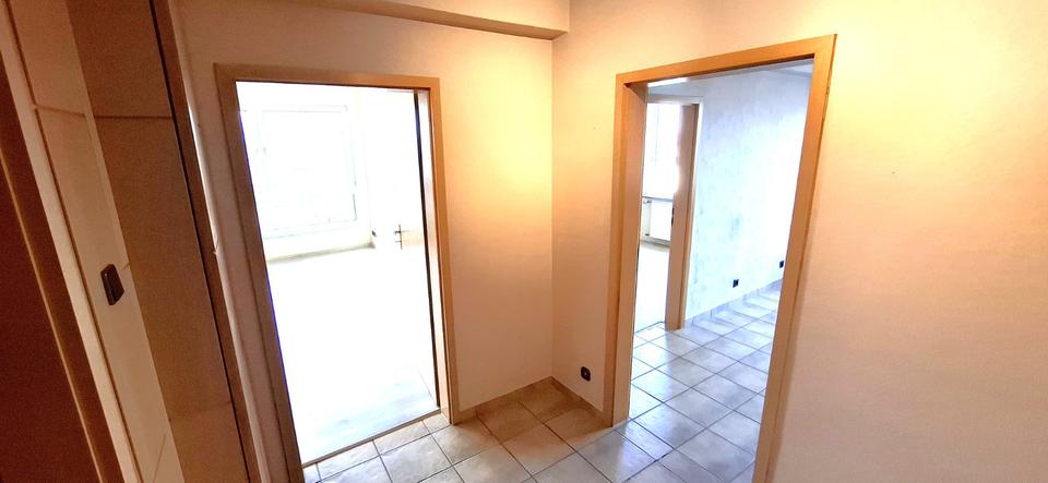 Etagenwohnung Gelsenkirchen Gelsenkirchen-Mitte - 2.5 Zimmer, 69 m&sup2;, 420&euro; | Angebot:24866119