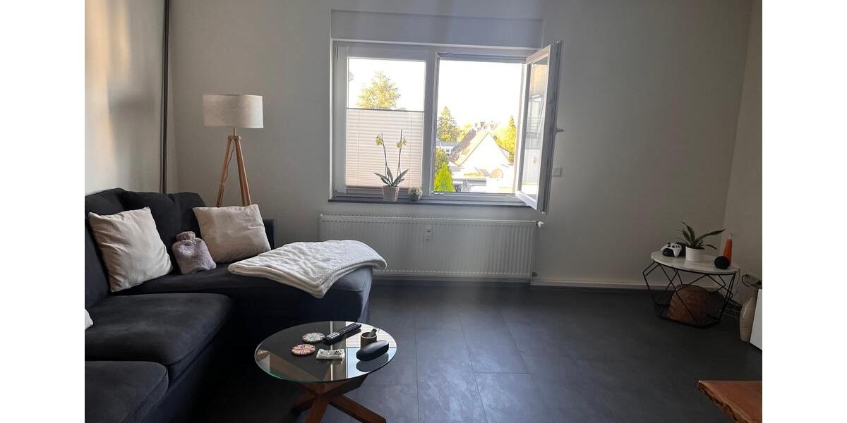 Etagenwohnung Solingen Central - 2 Zimmer, 75 m&sup2;, 755&euro; | Angebot:26482616