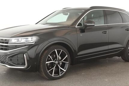VW Touareg 18.500 km 58.784 &euro; Düsseldorf 40233