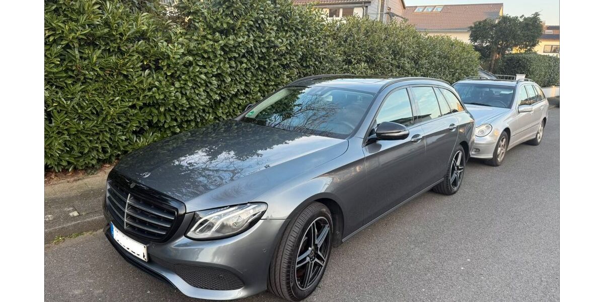 Mercedes-Benz E 200 136.000 km 18.999 &euro; Ratingen 40883