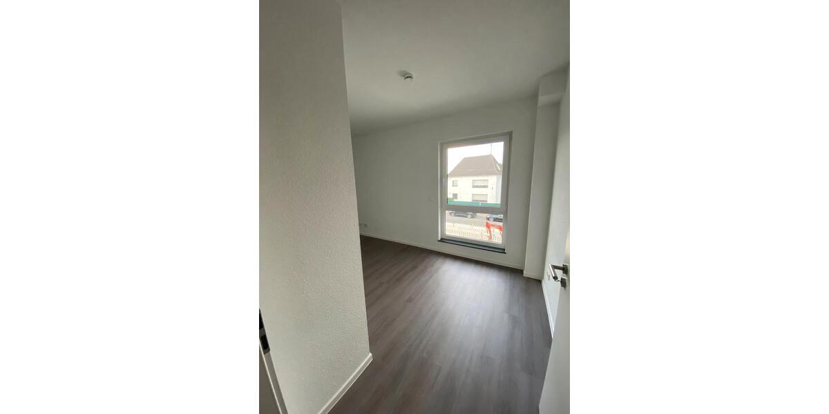 Etagenwohnung Radevormwald - 3 Zimmer, 93 m&sup2;, 930&euro; | Angebot:26481299