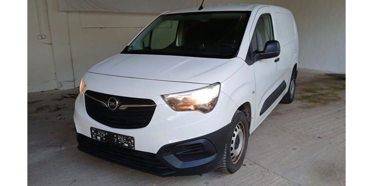 Opel Combo 114.990 km 9.995 &euro; HILDEN 40724