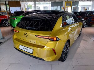 Opel Astra Ultimate PANO LHZ SHZ KAM NAVI 2.700 km 29.980 &euro; HAAN 42781