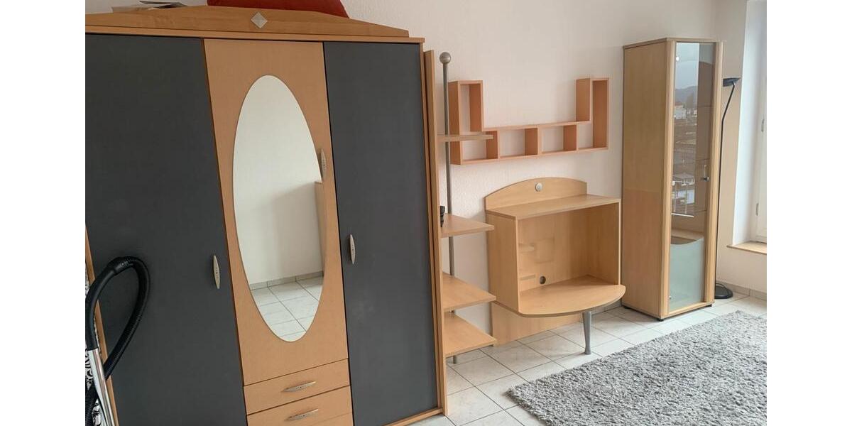 Etagenwohnung Wuppertal Arrenberg - 1 Zimmer, 25 m&sup2;, 250&euro; | Angebot:25391582