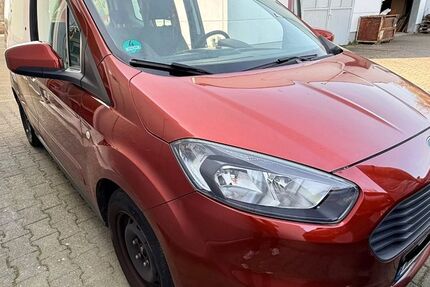 Ford Tourneo Courier 115.000 km 8.999 &euro; Wuppertal 42115