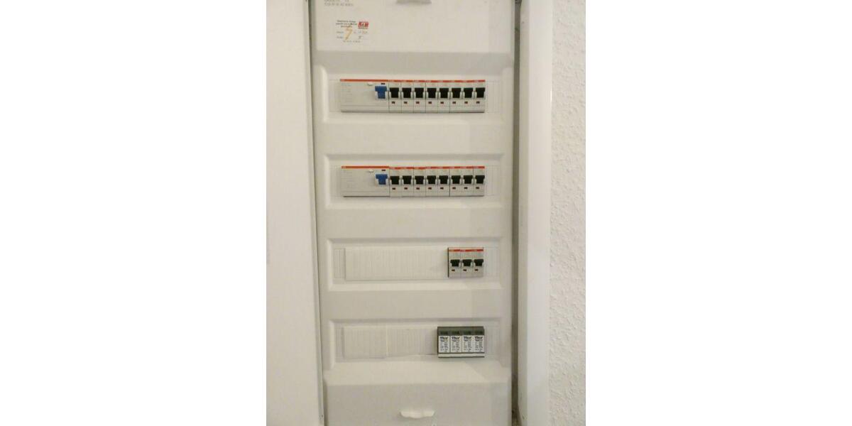 Dachgeschoßwohnung Essen Stadtbezirk III - 3 Zimmer, 78 m&sup2;, 679&euro; | Angebot:25131713