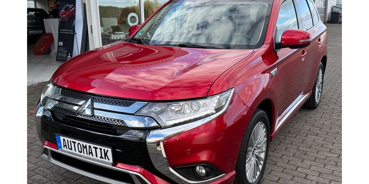 Mitsubishi Outlander 60.700 km 21.666 &euro; Radevormwald 42477