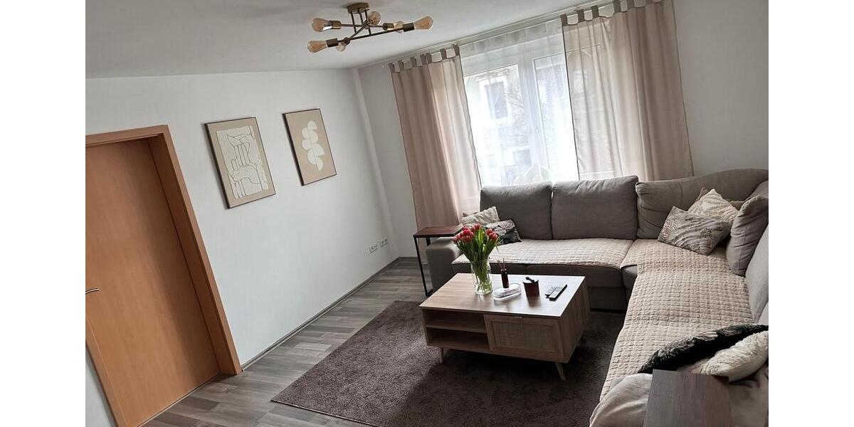 Dachgeschoßwohnung Gelsenkirchen Gelsenkirchen-Mitte - 3 Zimmer, 90 m&sup2;, 700&euro; | Angebot:25097067