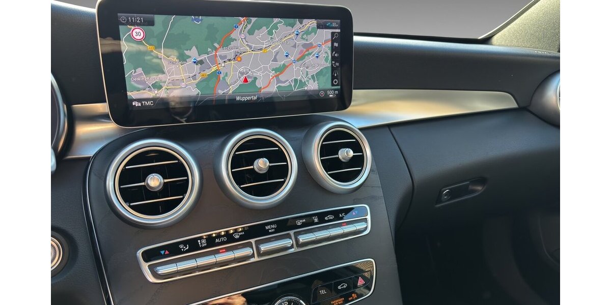 Mercedes-Benz C 400 T 4M AMG Pano Burm StdHz. HuD AHK Leder 138.921 km 25.500 &euro; Wuppertal 42327