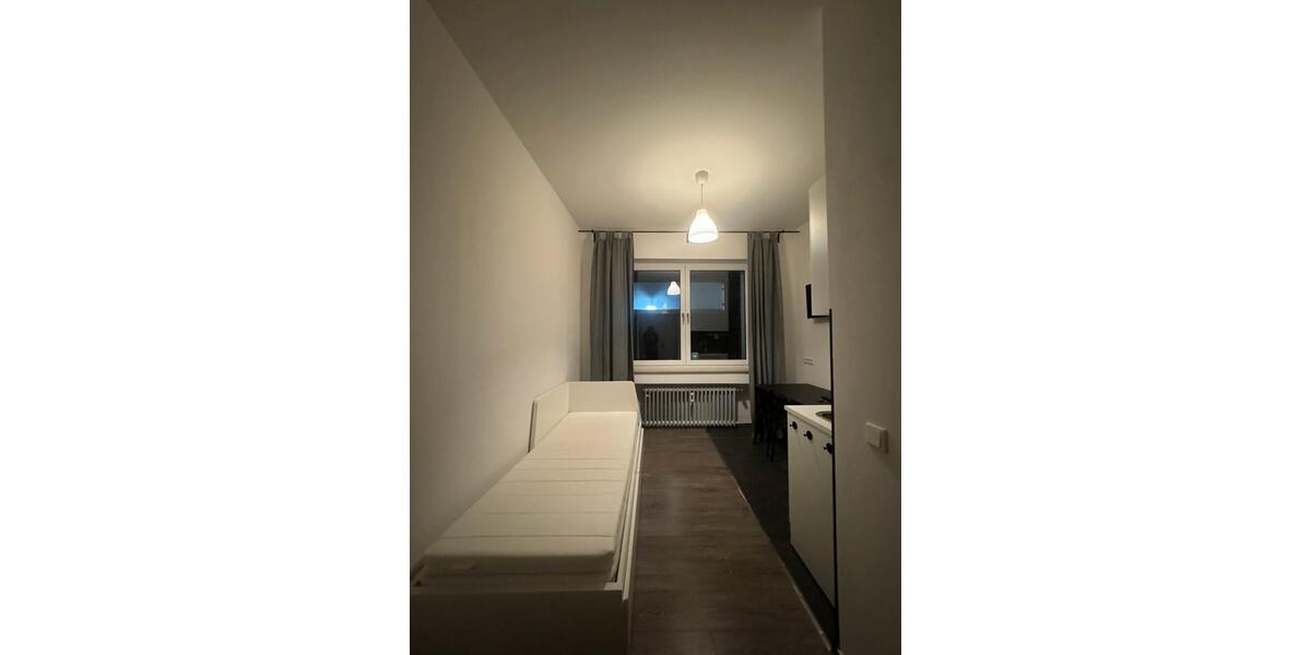 Erdgeschoßwohnung Düsseldorf Derendorf - 1 Zimmer, 20 m&sup2;, 648&euro; | Angebot:25759348