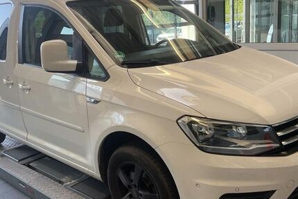 VW Caddy 83.601 km 16.450 &euro; Langenfeld 40764