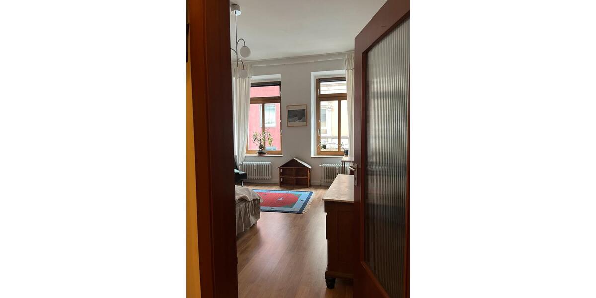 Etagenwohnung Wuppertal Elberfeld - 1 Zimmer, 35 m&sup2;, 299&euro; | Angebot:26632807