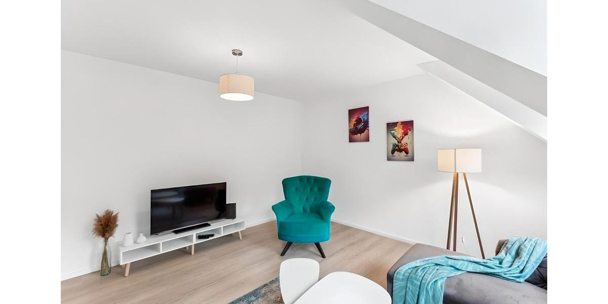 Dachgeschoßwohnung Düsseldorf Stadtbezirk 6 - 2.5 Zimmer, 64 m&sup2;, 1.500&euro; | Angebot:26003661