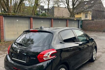 Peugeot 208 93.877 km 5.500 &euro; Wuppertal 42107