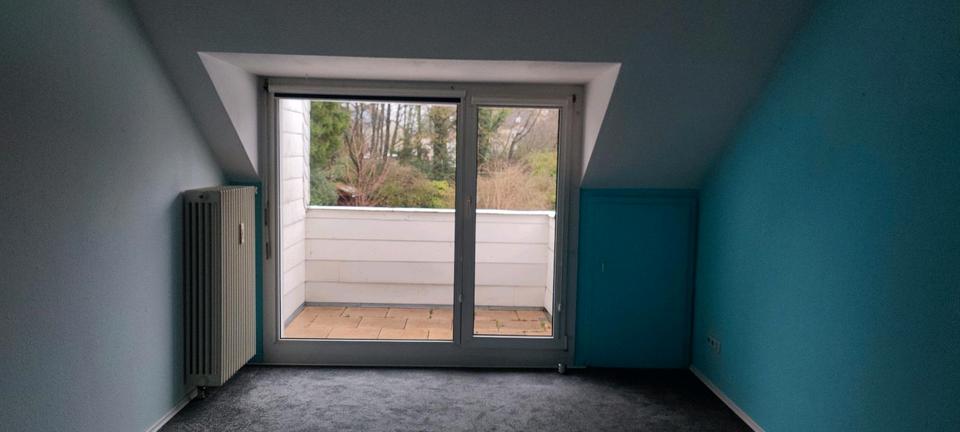 Dachgeschoßwohnung Solingen Central - 3 Zimmer, 75 m&sup2;, 1.040&euro; | Angebot:25523346