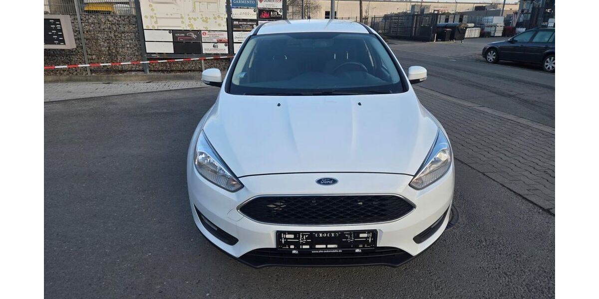 Ford Focus 64.000 km 9.590 &euro; Gelsenkirchen 45884