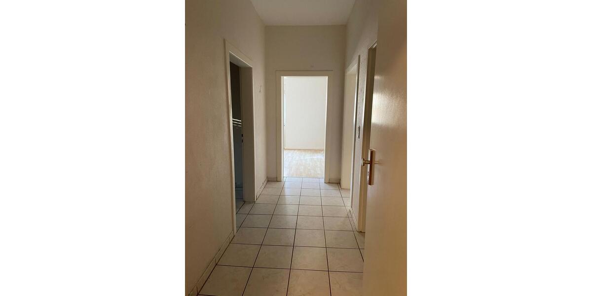 Etagenwohnung Remscheid - 2 Zimmer, 62 m&sup2;, 600&euro; | Angebot:25994184