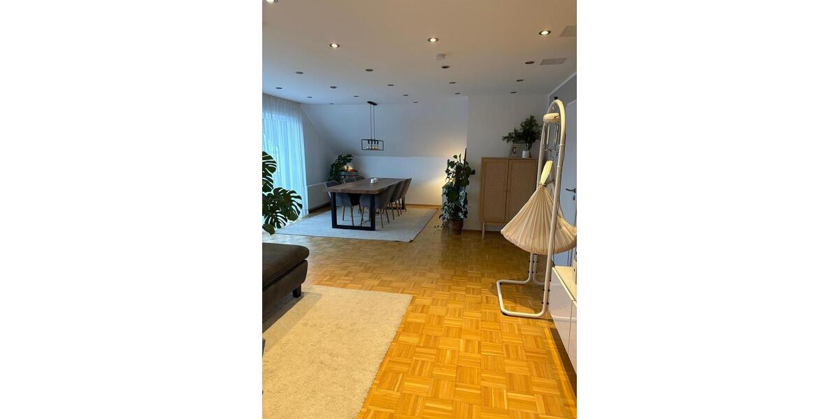 Dachgeschoßwohnung Hagen Hagen-Nord - 3 Zimmer, 100 m&sup2;, 990&euro; | Angebot:25935465
