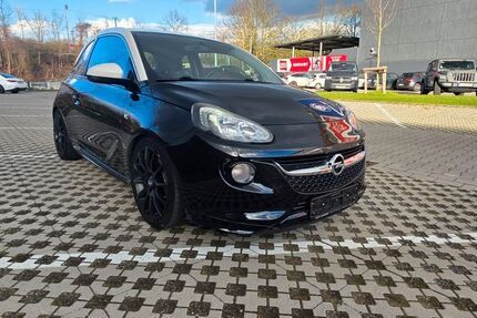 Opel Adam 117.000 km 7.790 &euro; Essen 45145