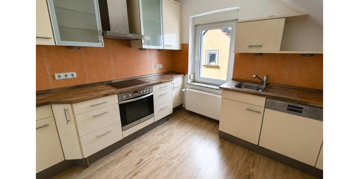 Dachgeschoßwohnung Sprockhövel - 4 Zimmer, 95 m&sup2;, 248.000&euro; | Angebot:27295646