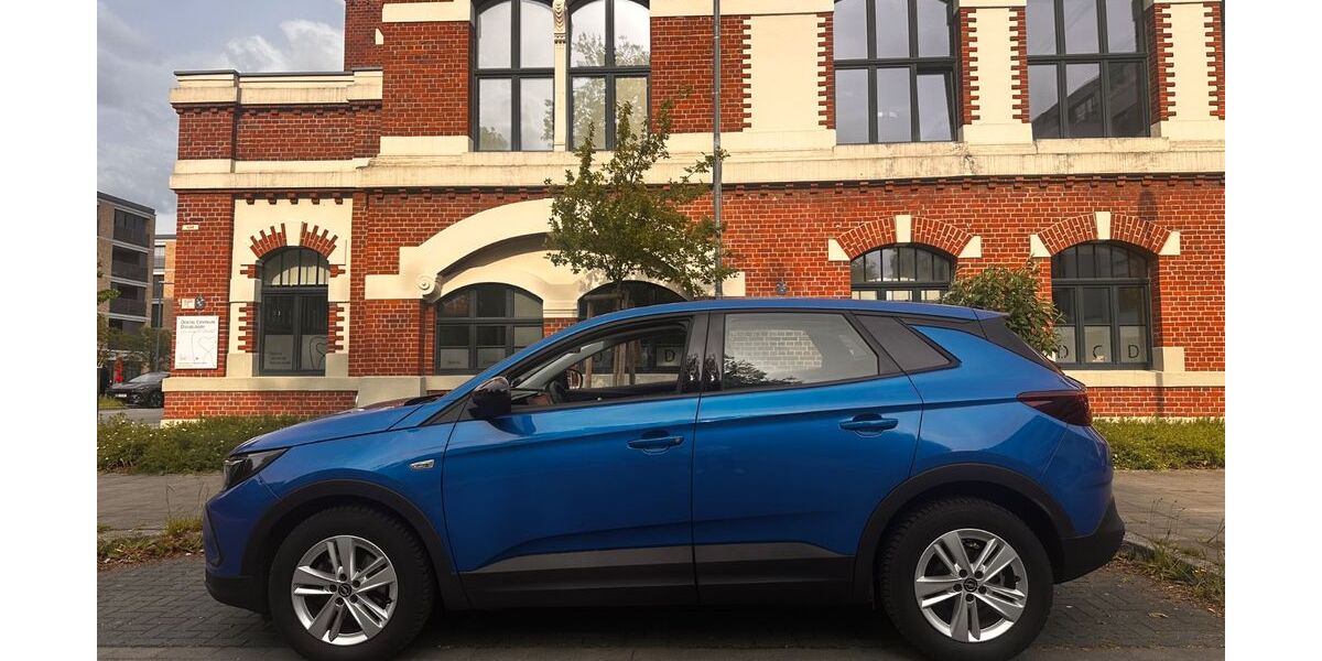 Opel Grandland (X) 43.570 km 18.200 &euro; Düsseldorf 40625
